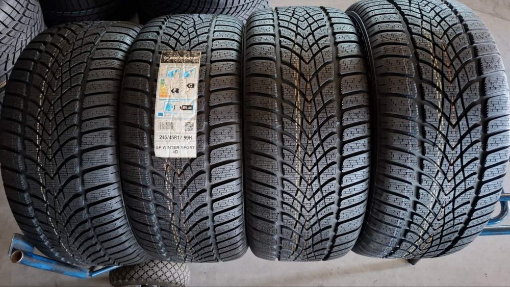 245/45/17 R17 Dunlop SP Winter Sport 4D 4шт нові зима