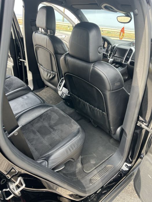 Продаж Porsche Cayenne 2014