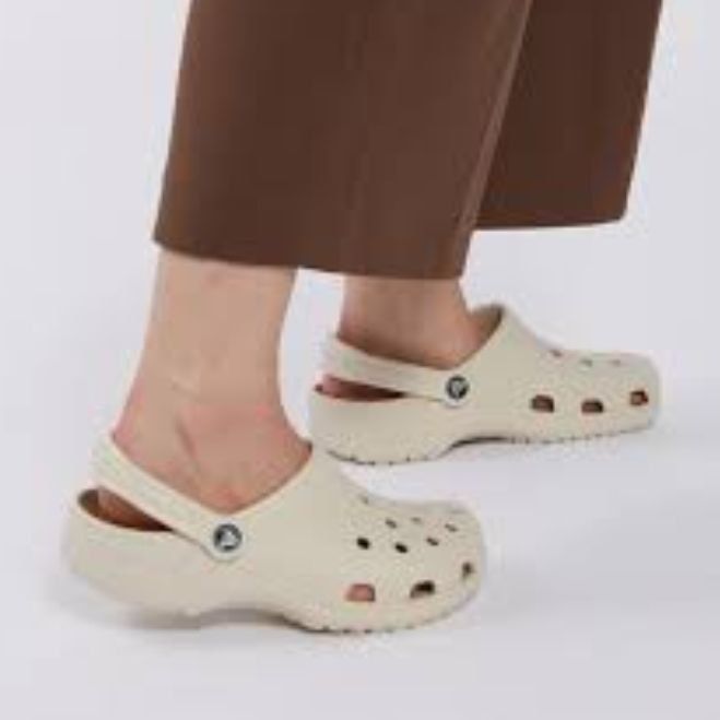 Жіночі шльопанці Crocs classic clog/сабо крокс