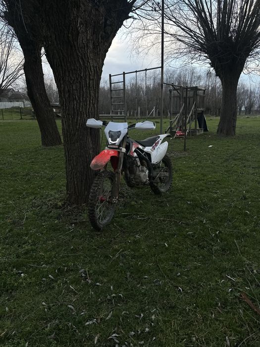 Продам мотоцикл bse m5