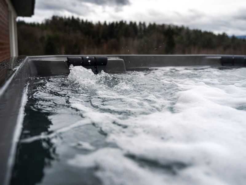 Jacuzzi Carpathian model PORAD, hydromasaż, dostawa balii