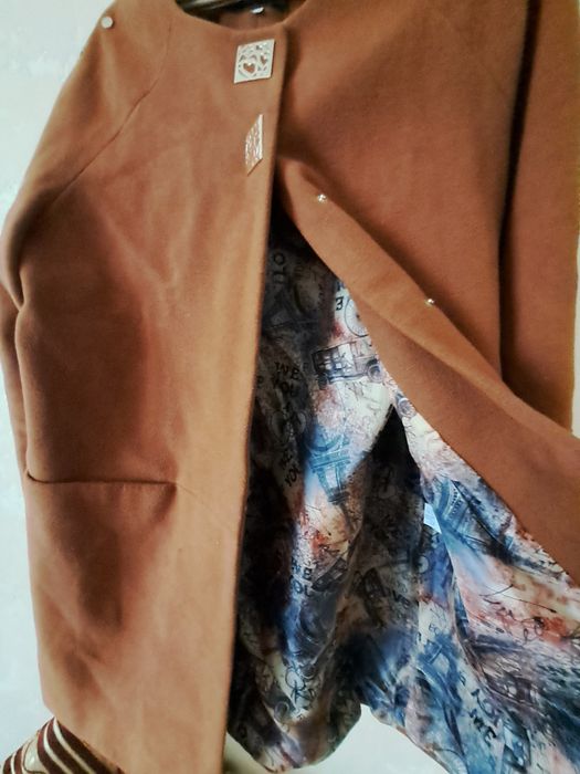 Пальто жіноче ,стан нового