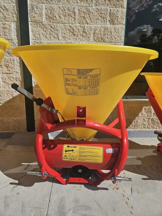 Distribuidores Adubo/Semente 180/1200Kg (Campanha Entrega S/Custos)