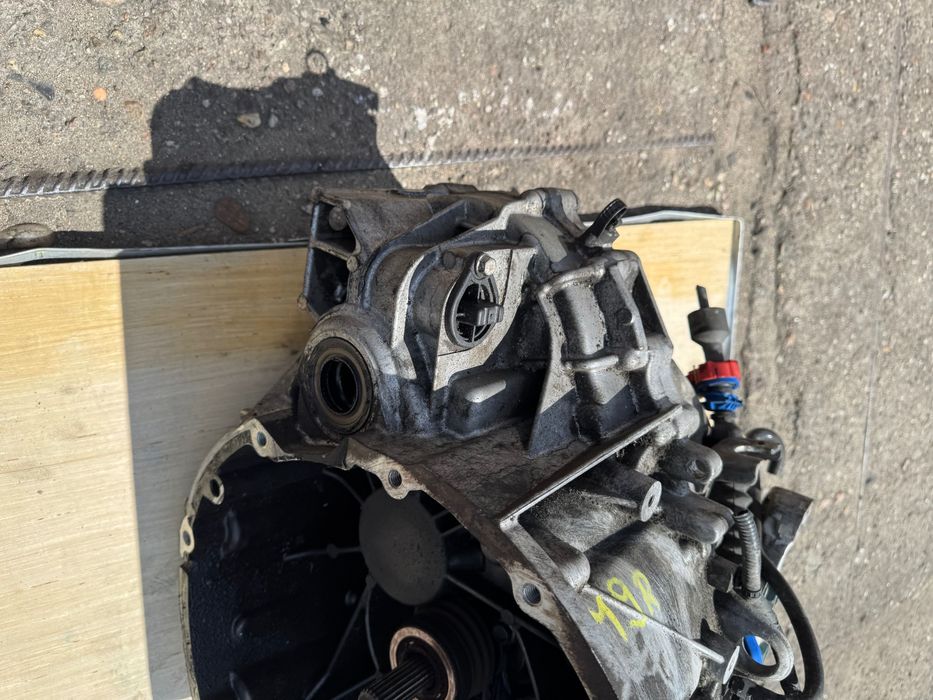 SKRZYNIA BIEGÓW QASHQAI J10 07-13r 2,0 DCI 2WD