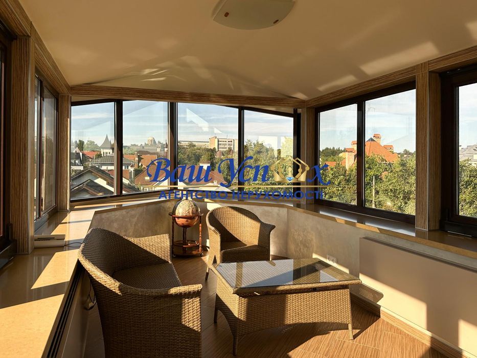 Продажа дома в центре Киева  ул. Зверинецкая, Печерск, Киев.