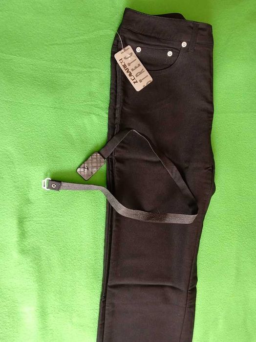 Жіночі брюки. Стильна жіноча одежа.