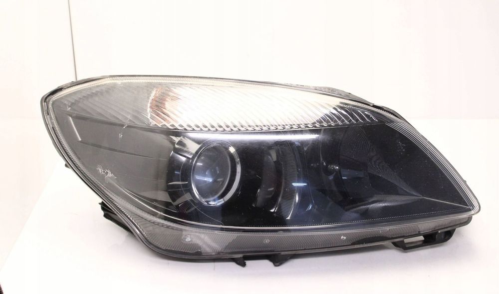 SKODA FABIA II LIFT 10R- REFLEKTOR PRAWY LAMPA PRAWA PRZÓD MONTE CARLO