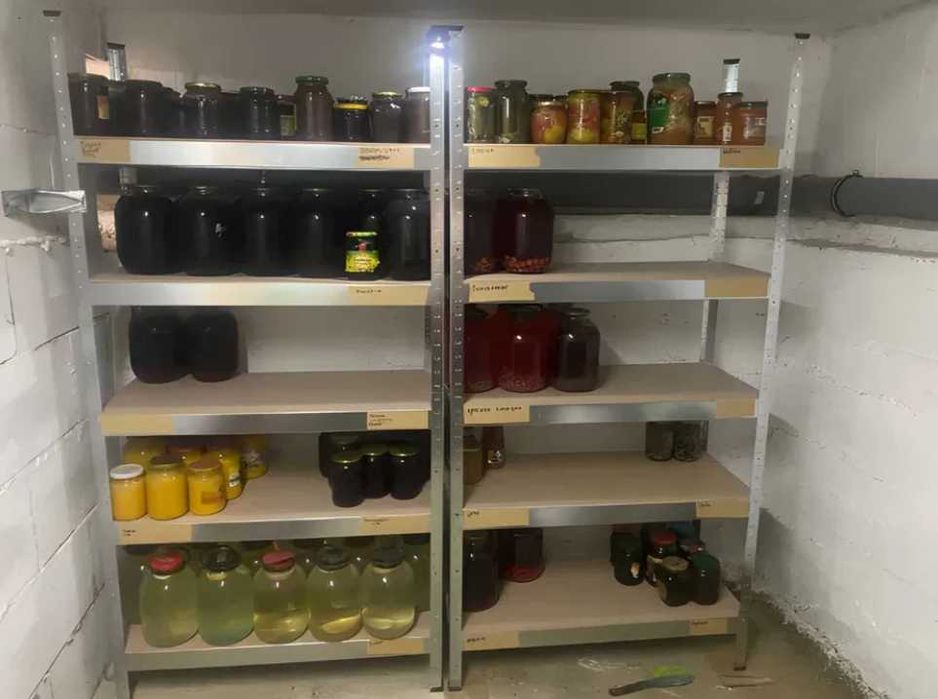 Стелаж металевий у підвал торгові стелажі для магазину стеллажи паллетные на склад Різні моделі