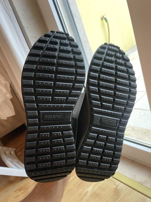 Botas Dustin (tamanho 42)