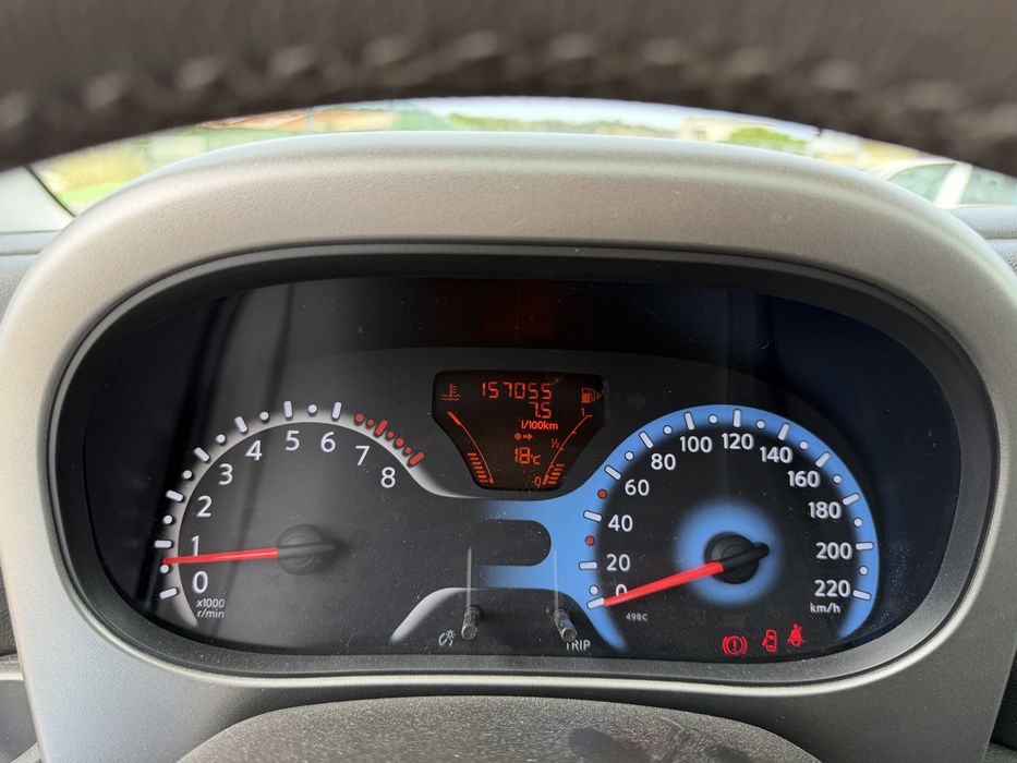 Nissan Cube 1.6i 110CV