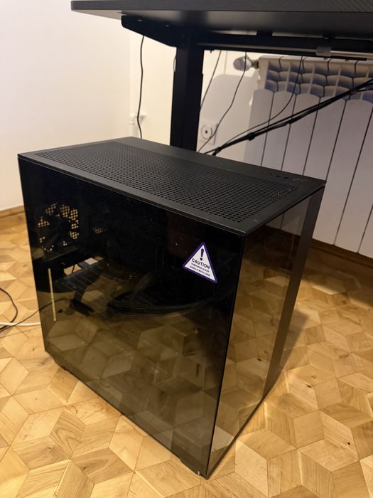 Komputer gamingowy RTX 5080 OC, Ryzen 9 9950X3D, 32 GB RAM, SSD 4,5 TB