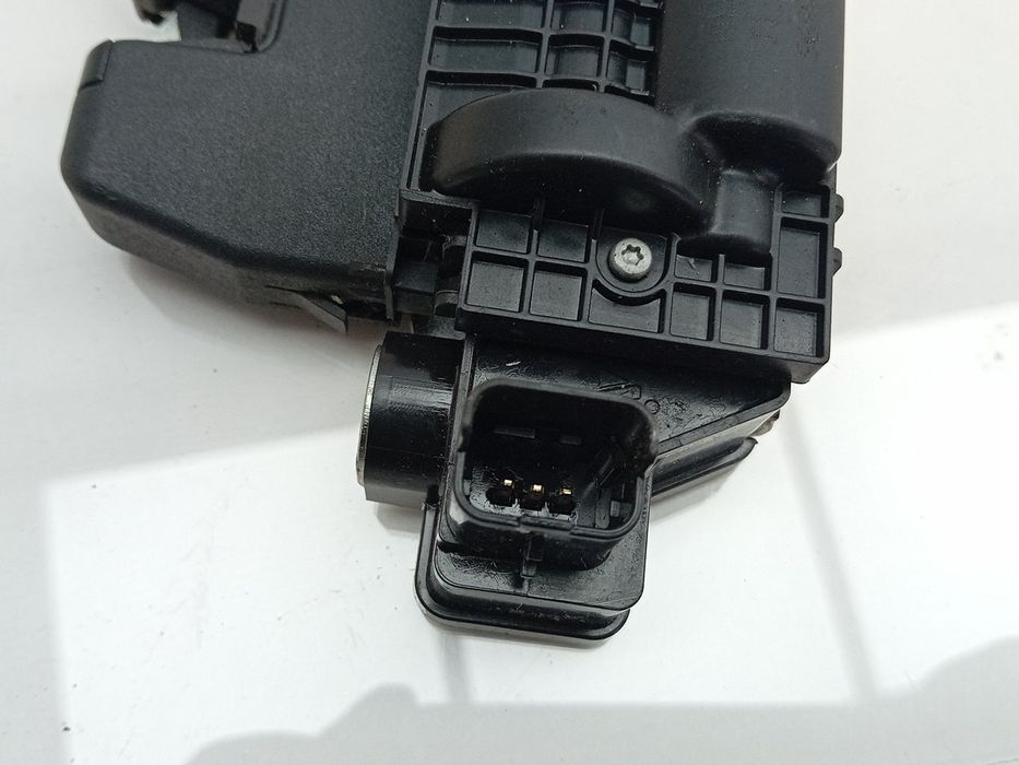 Fechadura / fecho da mala PEUGEOT 208