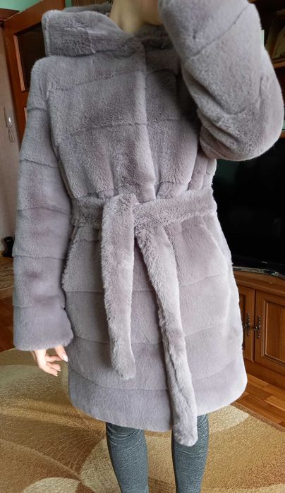 Шуба з капюшоном