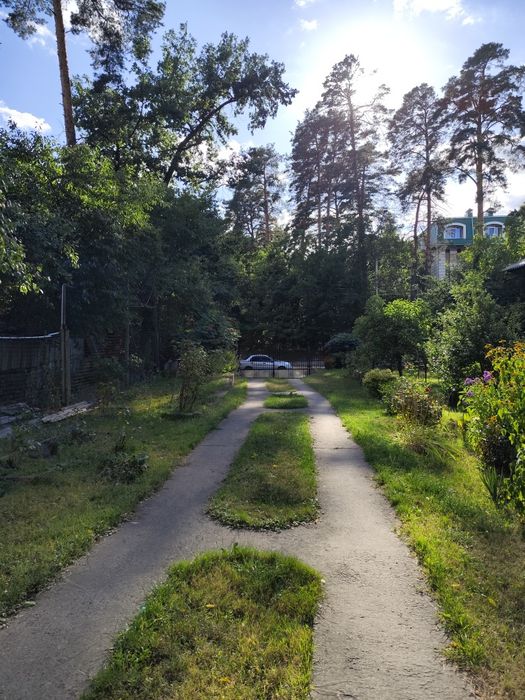 Оренда паркомісця у приватному подвір'ї