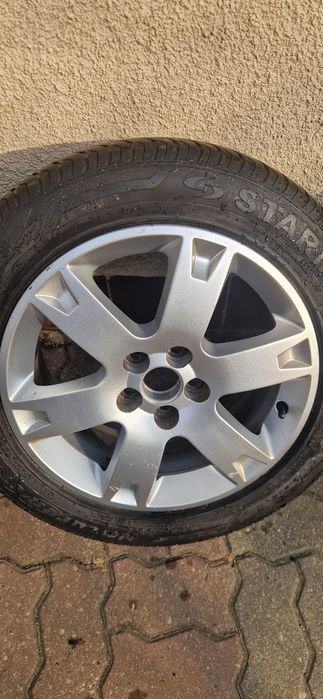 Koła 16" Toyota Prius 2 opony lato