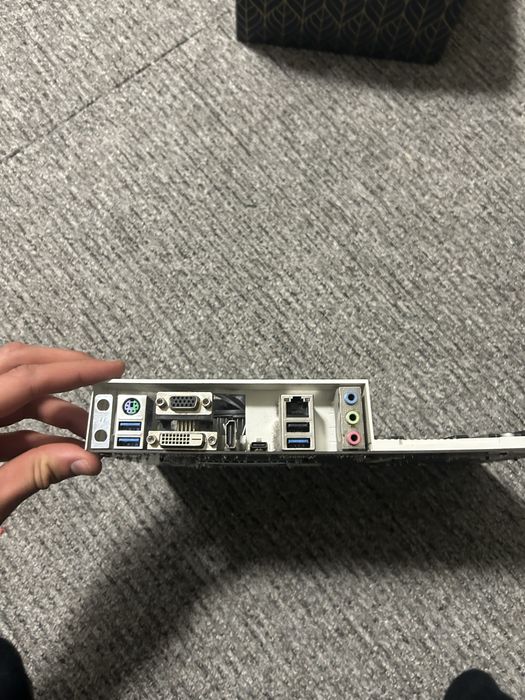 Płyta  Asrock b250 + I5 7400+ 16GB RAM – gotowy zestaw