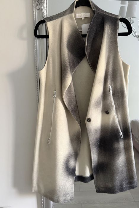 Оригинальный жилет ESCADA 75% virgin wool, размер 34