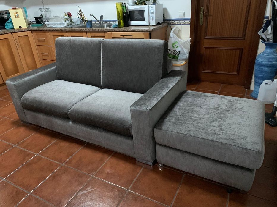 Sofá com chaise long