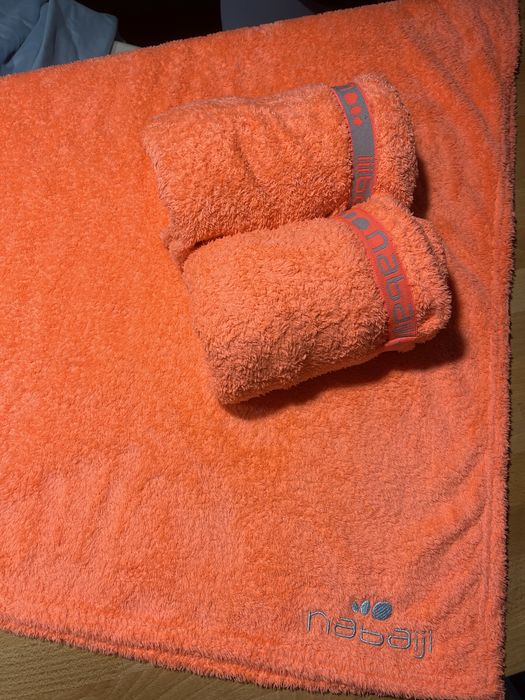 RĘCZNIK z miękkiej milrofibry DECATLON 80x130cm - prawie nowy