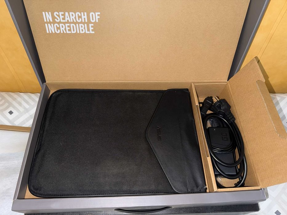 Laptop Asus ZenBook UX430U i7-8550U 16GB RAM nVidia MX150 FHD 512GB