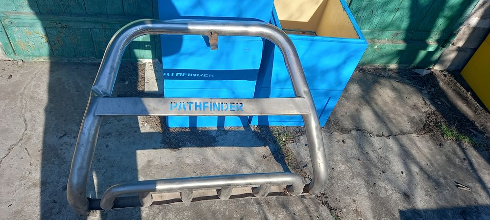 Кінгурятник на Nissan Pathfinder