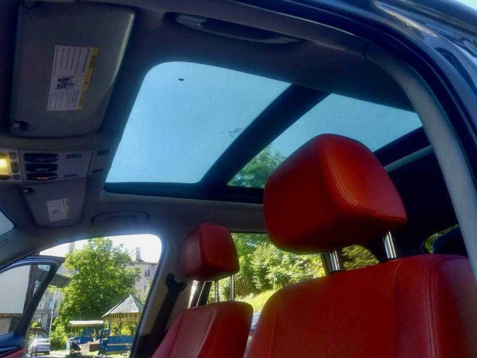 Продам BMW  X 1 в ідеально у стані або на обмін ( ьіле/ чорне) авто