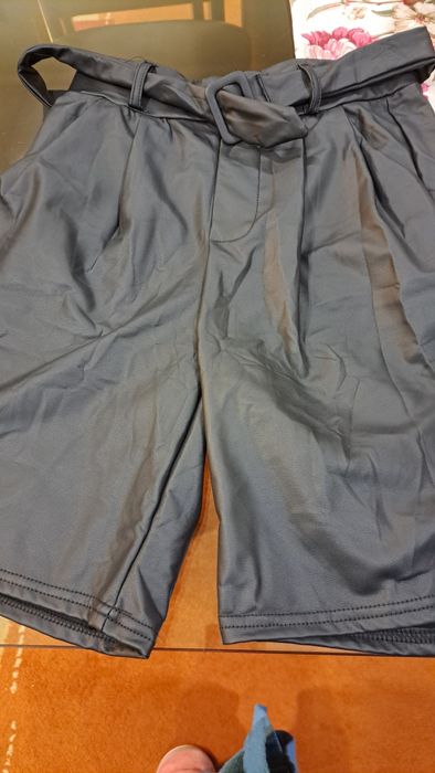 Calções menina imitação pele