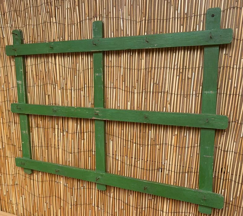 Grade antiga para suspensão de loiça, louceiro 106X76 cm