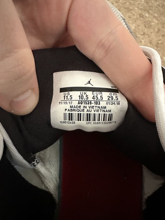 Кроссовки jordan