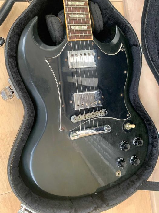 Gibson SG Standard USA (1999) – Estojo rígido incluído