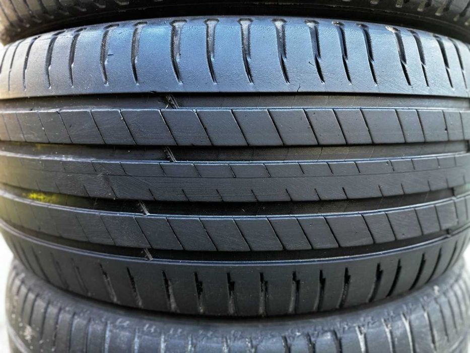 Шини літні одноширокі 235/50/R19 Michelin