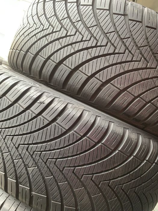 235/55R18 Kumho 4season 2022 (2шт)