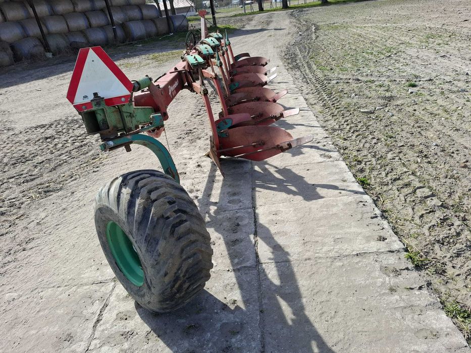 PŁUG Kverneland BB 100