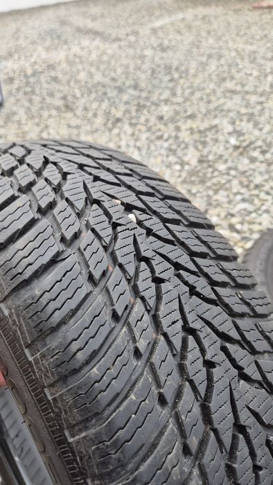 Opony zimowe Nokian WR Snowproof 185/60R15