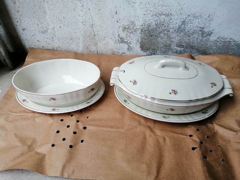 Sacavem Dinnerware Set64751425071106121