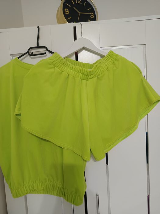 Dres komplet z weluru