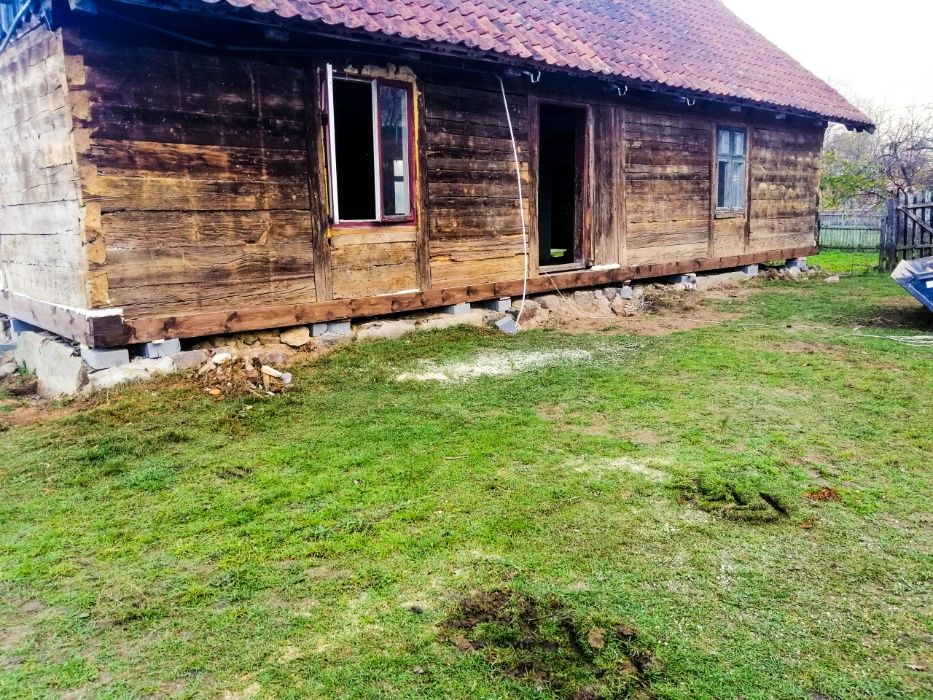 Wymiana podwalin, przyciesi / renowacja domów z drewna