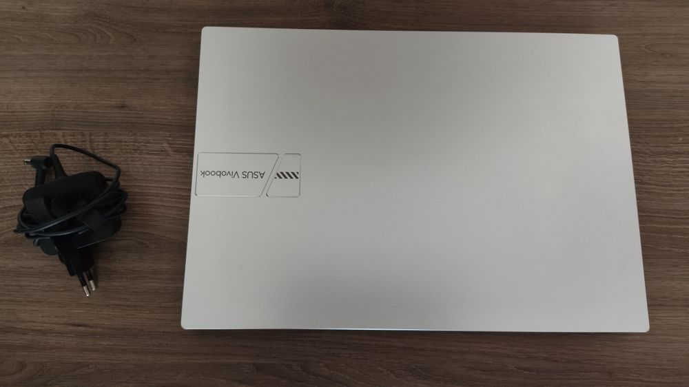 Portátil ASUS Vivobook