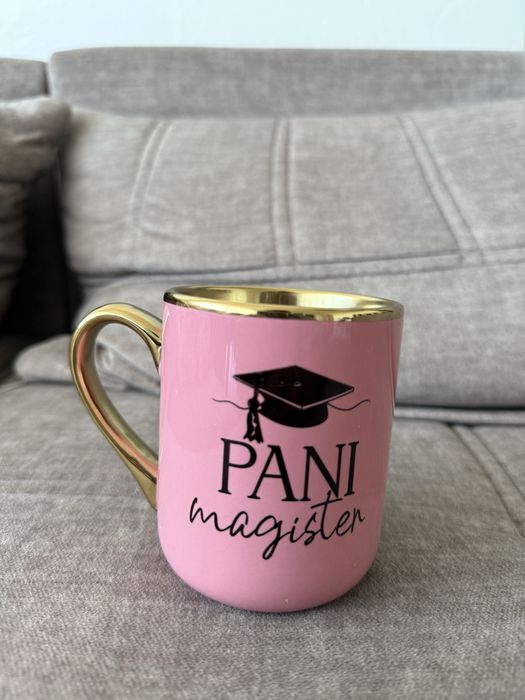 Nowy Kubek Pani magister z gratulacjami
