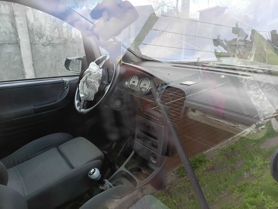 Продам авто Opel zafira A