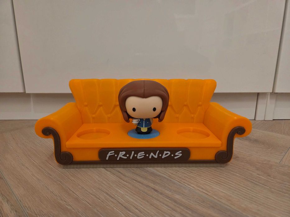 Stojak Sofa na figurki Friends z McDonalds