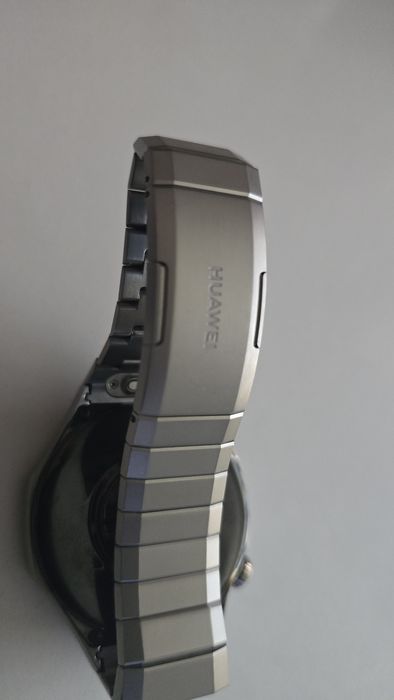 Huawei watch gt 5 pro tytan