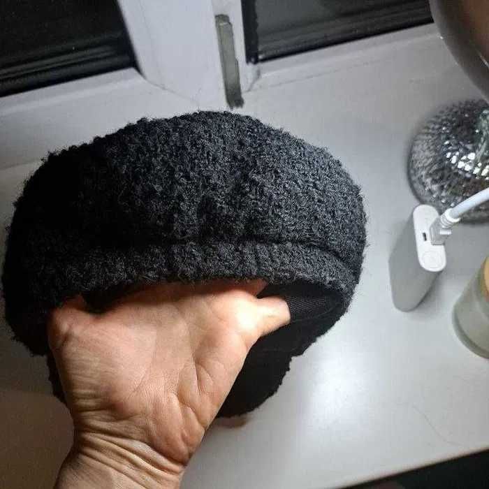 Тепла кепка, кепі, шапка H&M, розмір M/L (56-58 см).