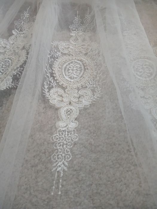 Тюль в хорошому стані