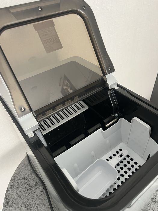 Ледогенератор Clatronic EWB 3526 с коробкой / произв. Германия