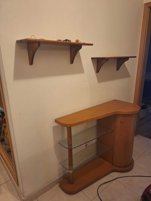 Consola, bau e prateleiras