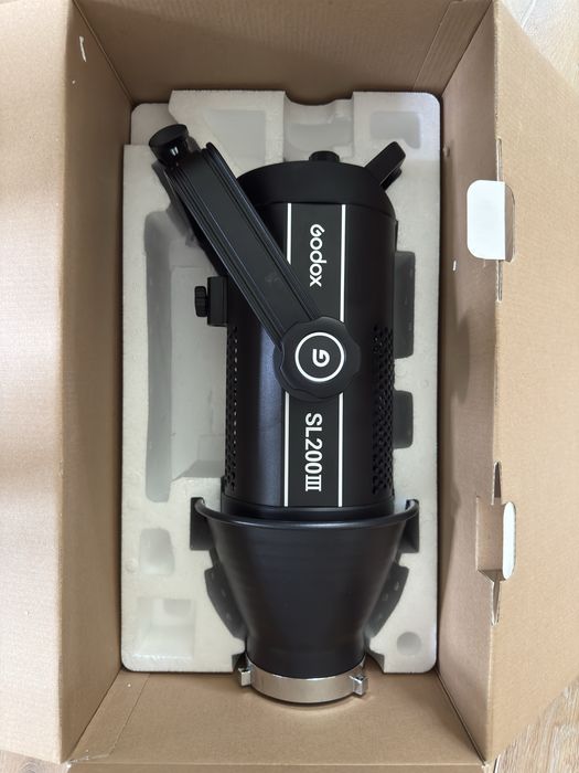 Godox sl200 iii