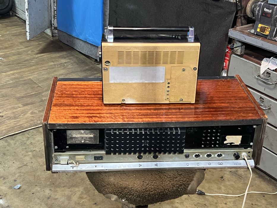 радиоприемник VEF 12  + Элегия 102(стоимость за все)