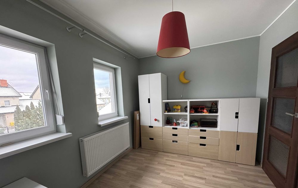 Wyposażony dom szeregowy z garażem na wynajem