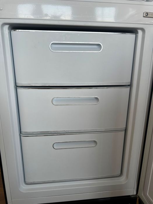 Frigorifico combinado SMEG preto